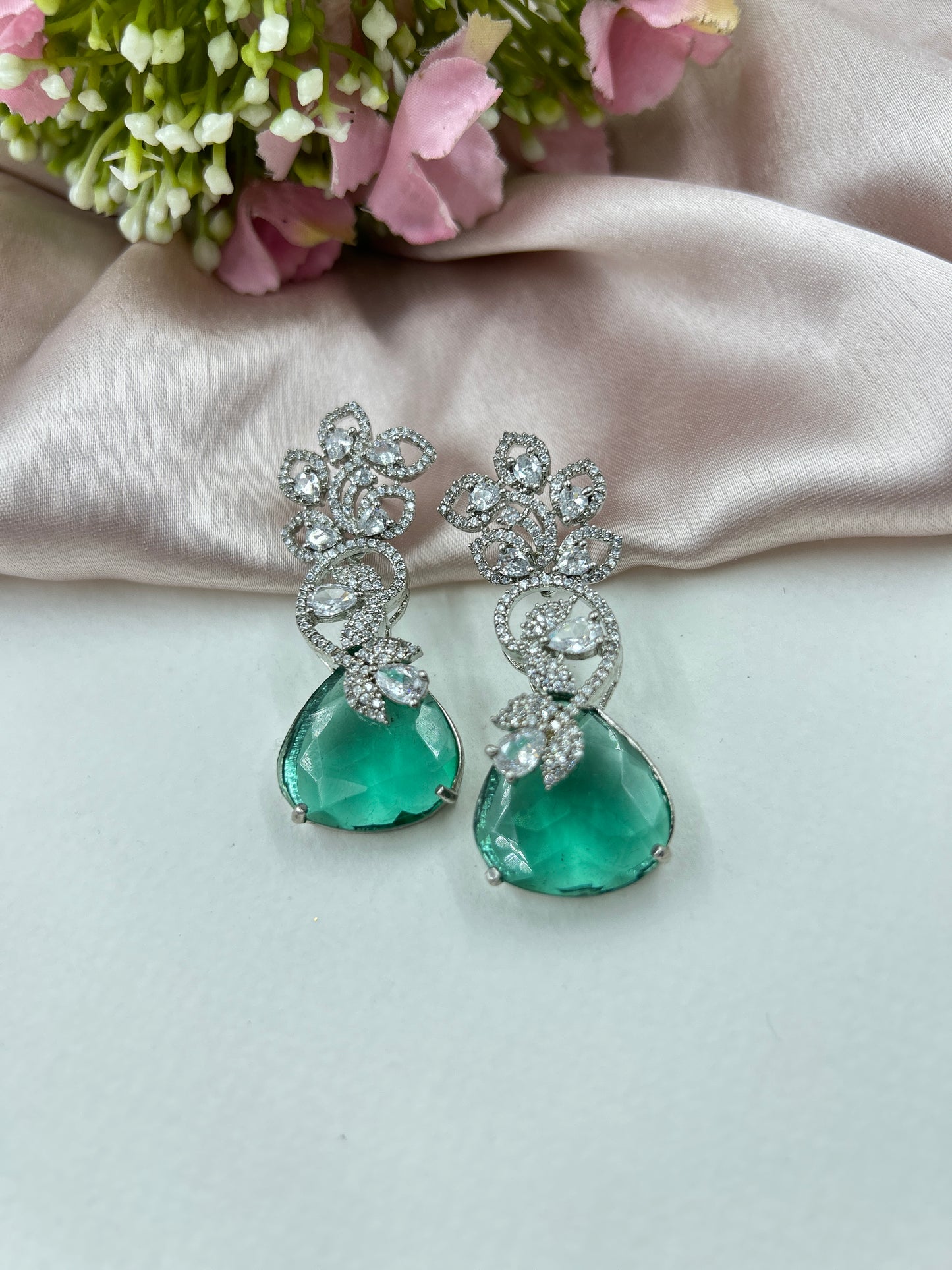 Husna Earrings : Sea Green