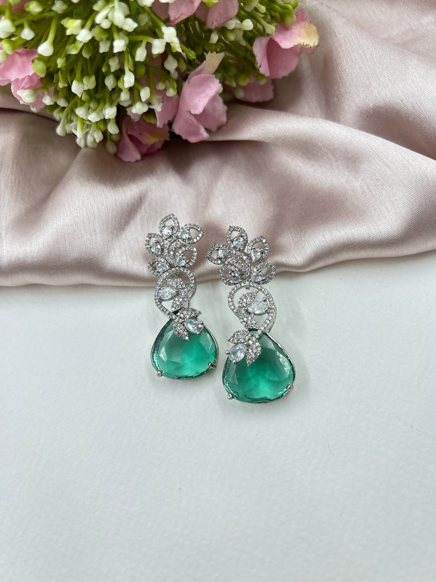 Husna Earrings : Sea Green