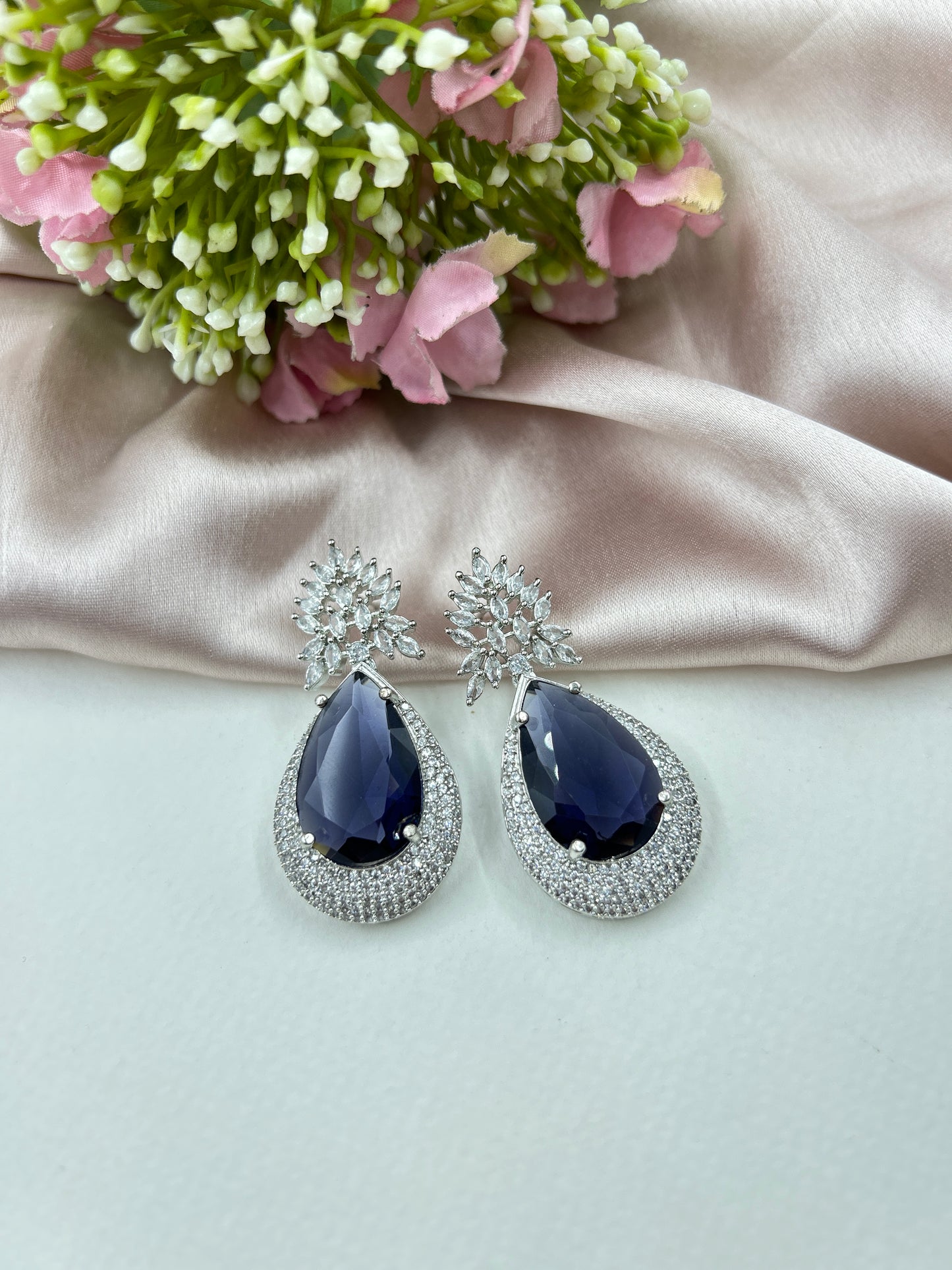 Aisha Earrings : Purple