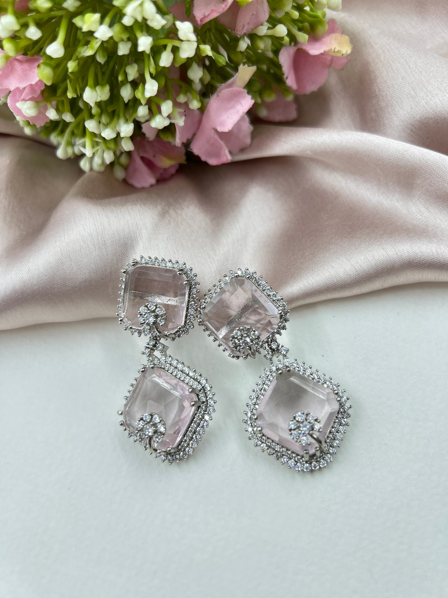 Swish Earrings : Pink
