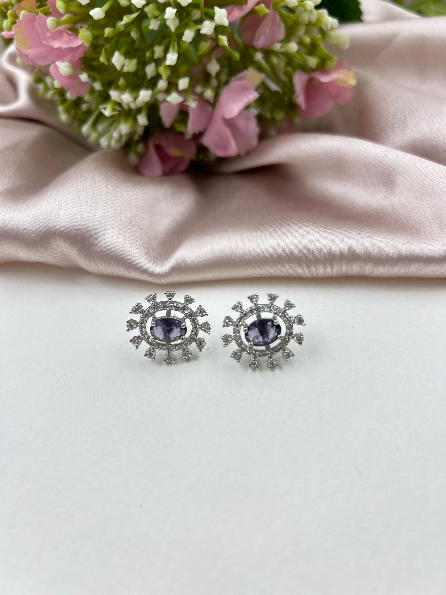 Leena Studs : Purple
