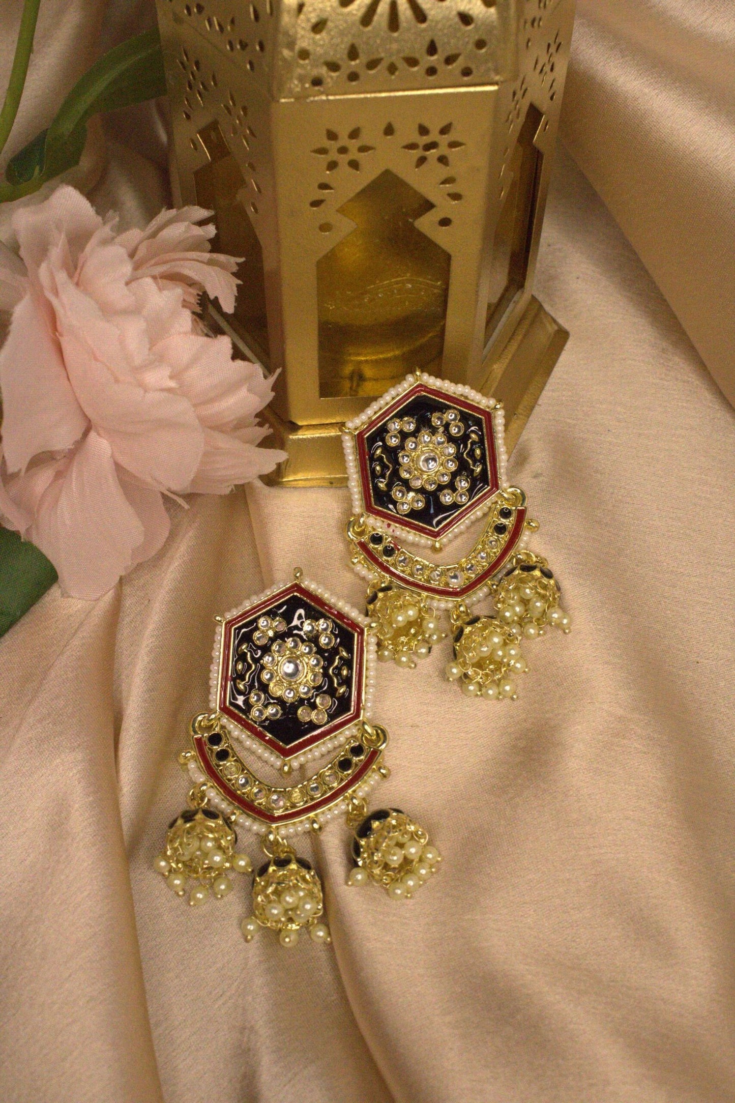 Aleezah: Earrings - Black