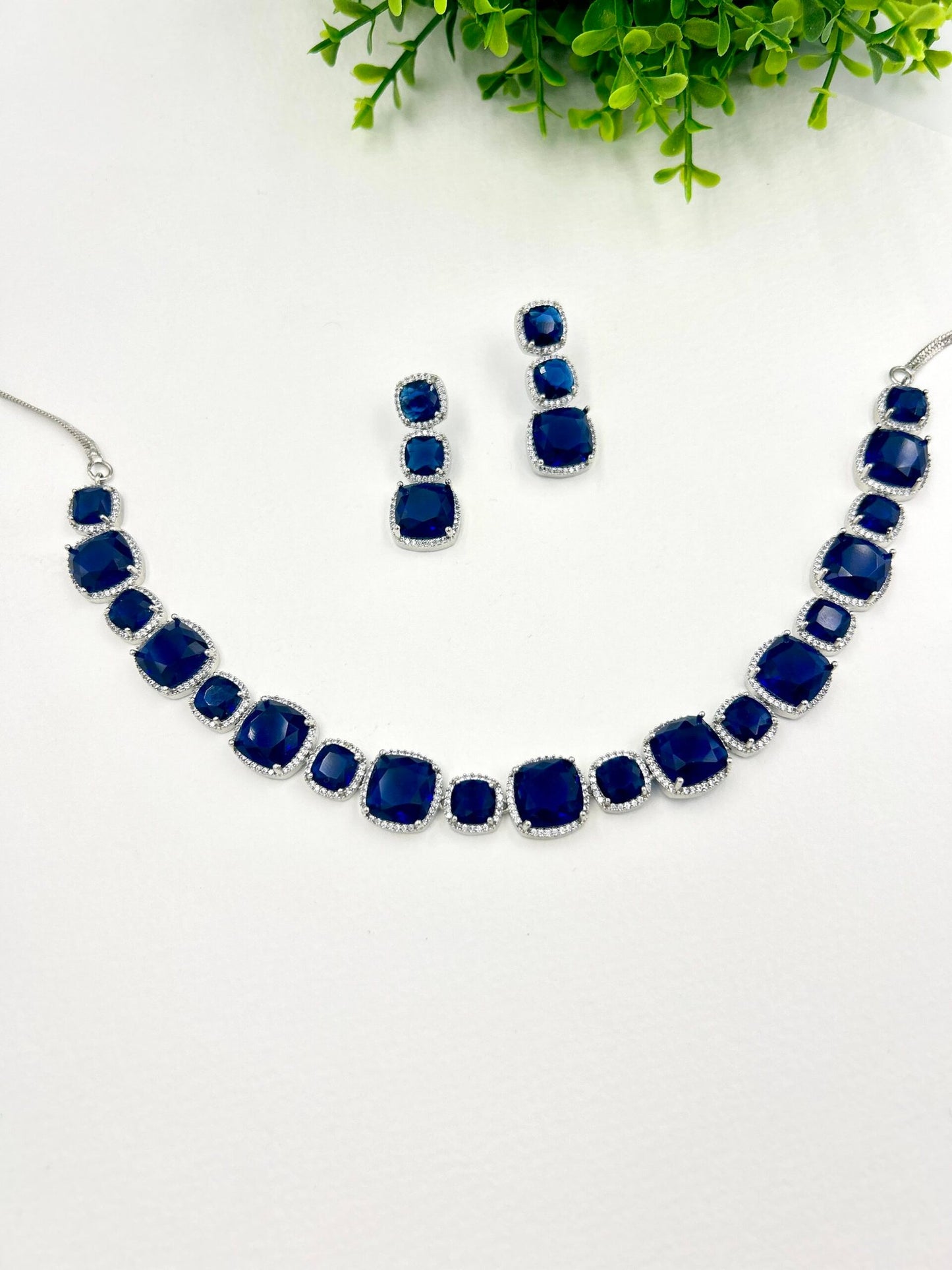 Joanna AD Sleek Necklace - Sapphire