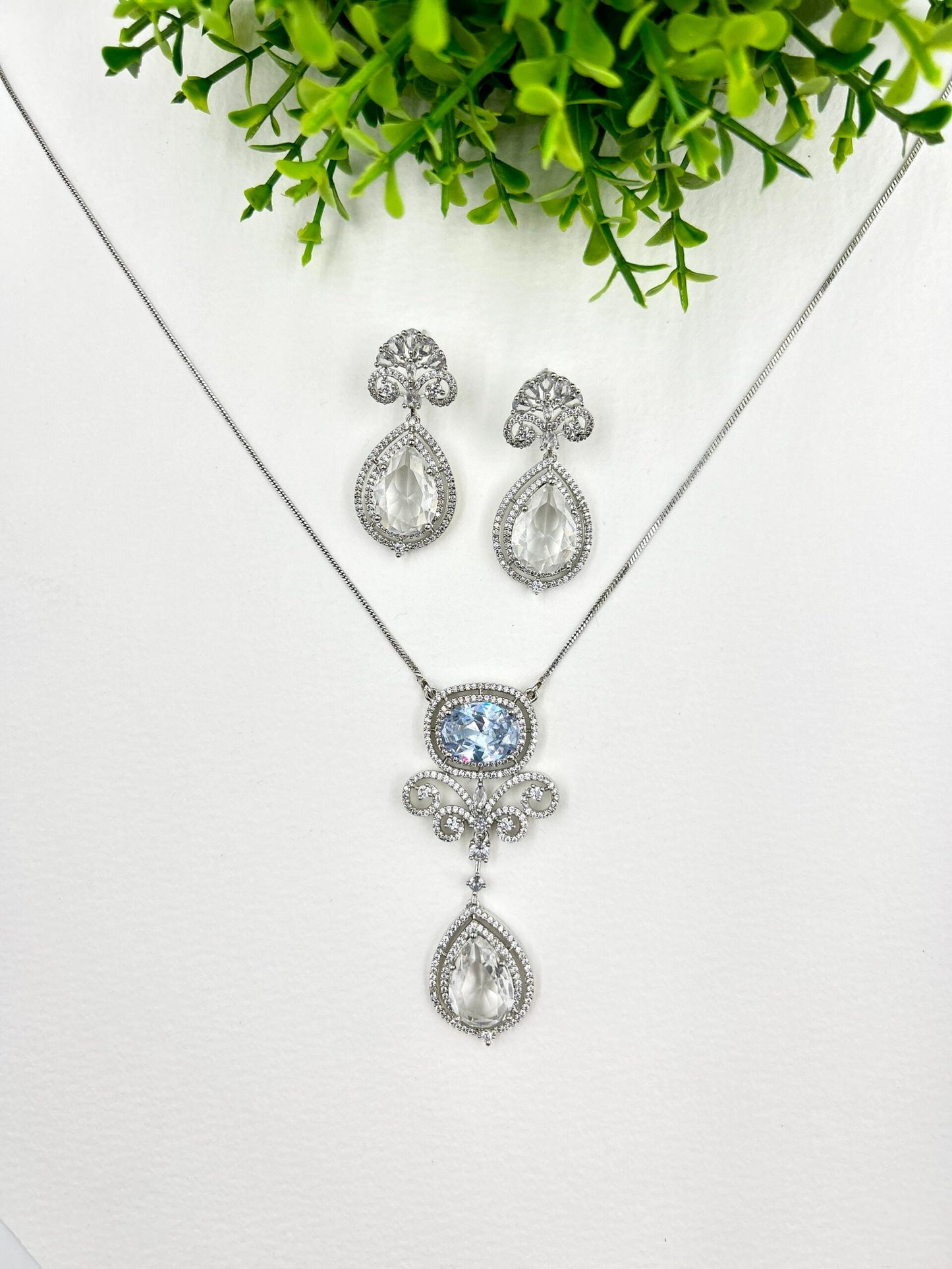 Regina AD Pendant Set - Clear