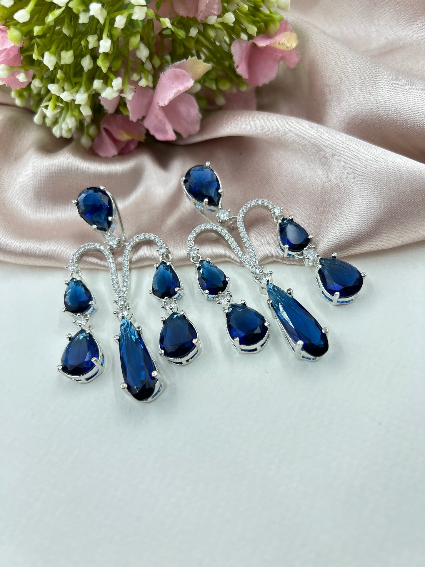 Frozen Earrings : Blue