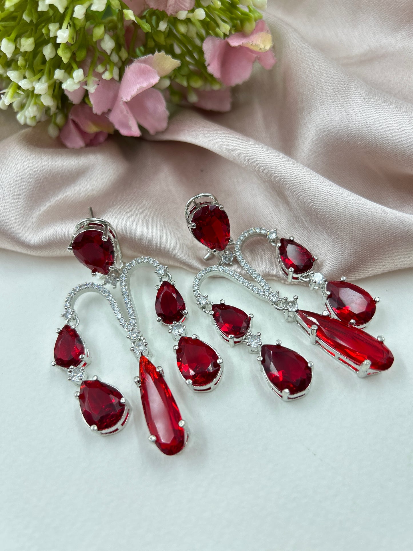 Frozen Earrings : Red