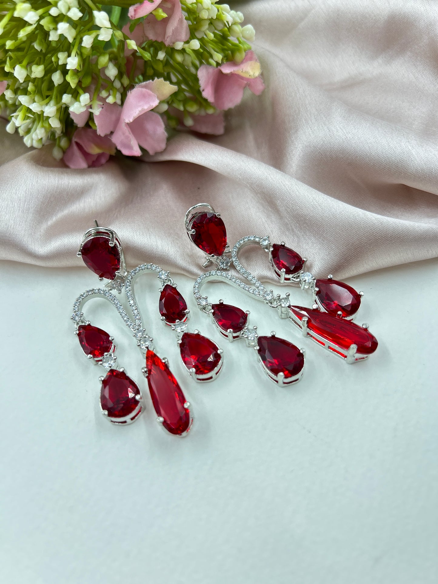 Frozen Earrings : Red