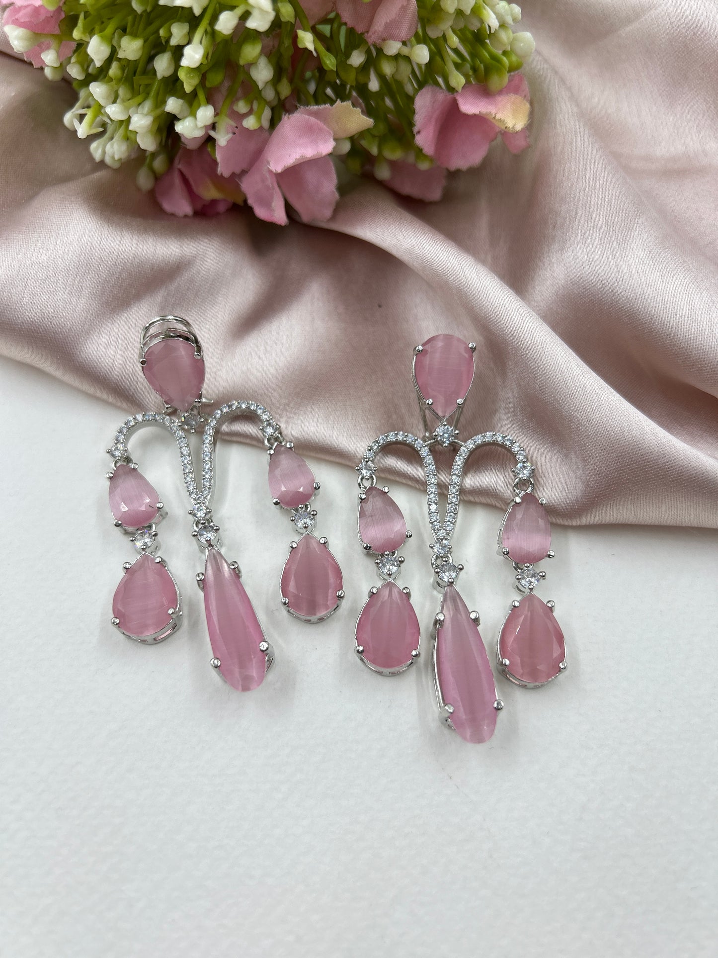 Frozen Earrings : Pink
