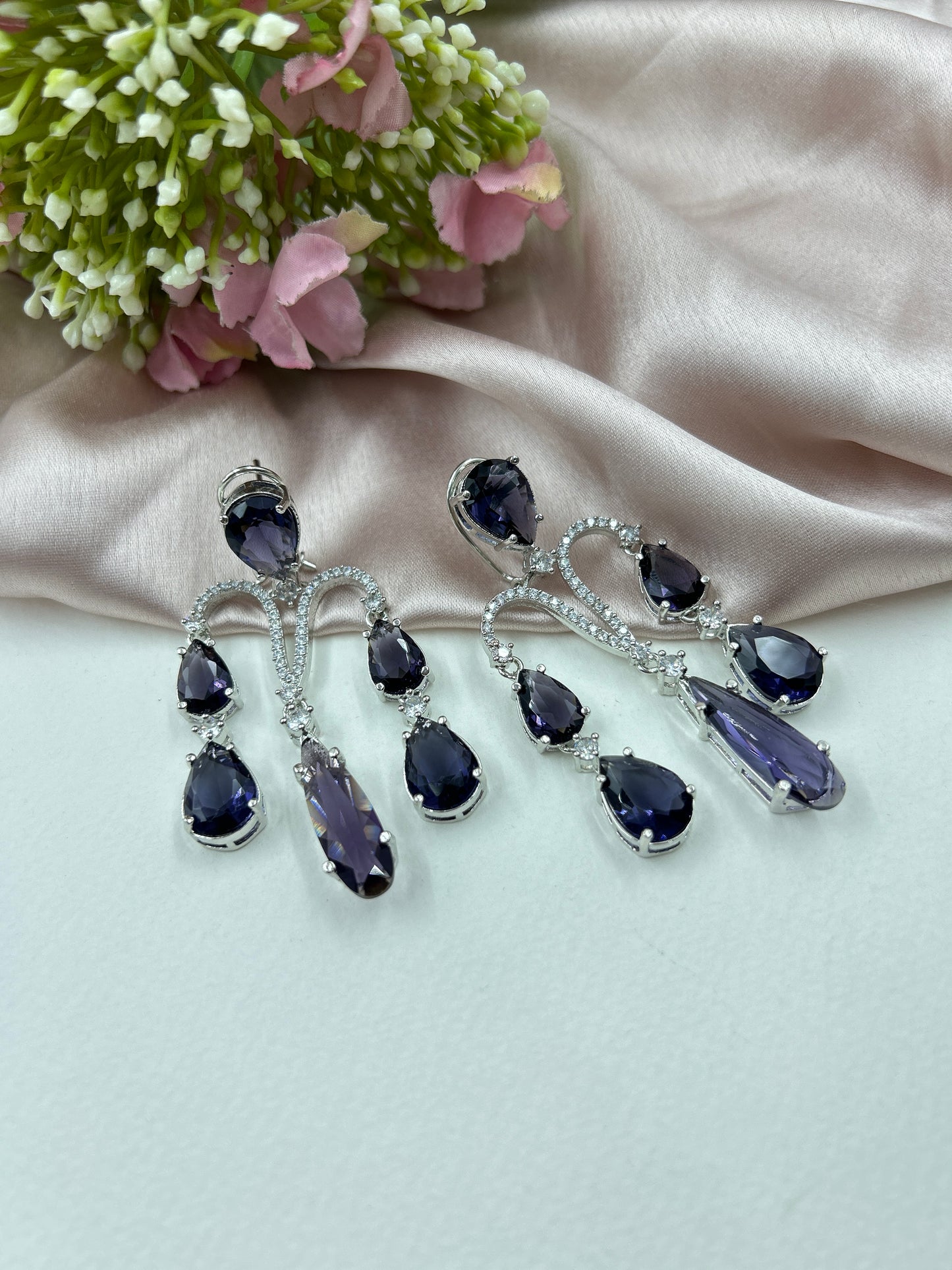 Frozen Earrings : Purple