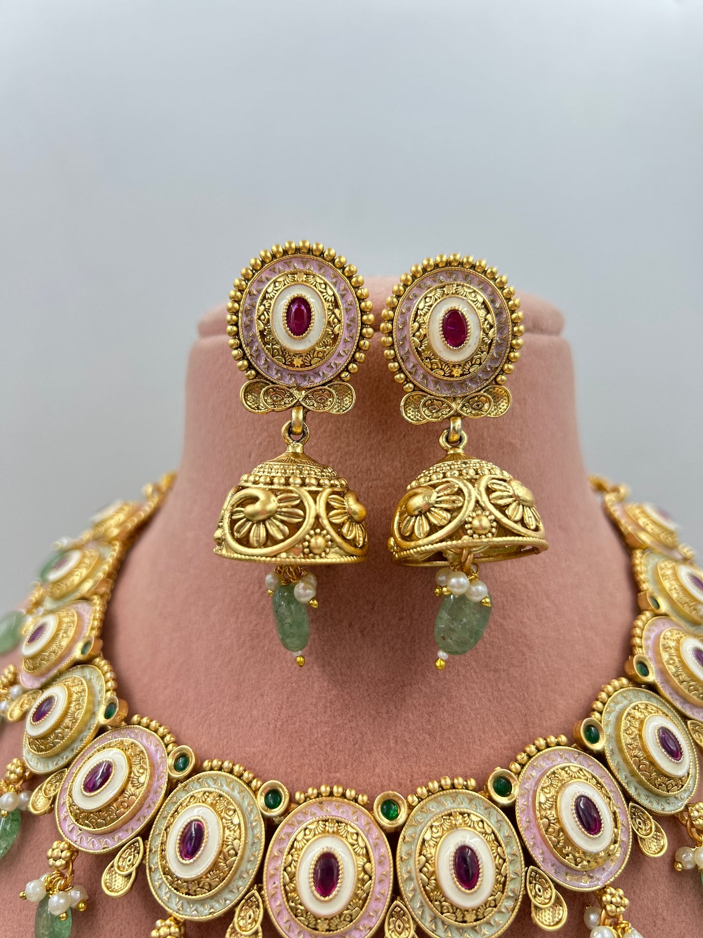 Vedika Gold Antique Necklace : Mint