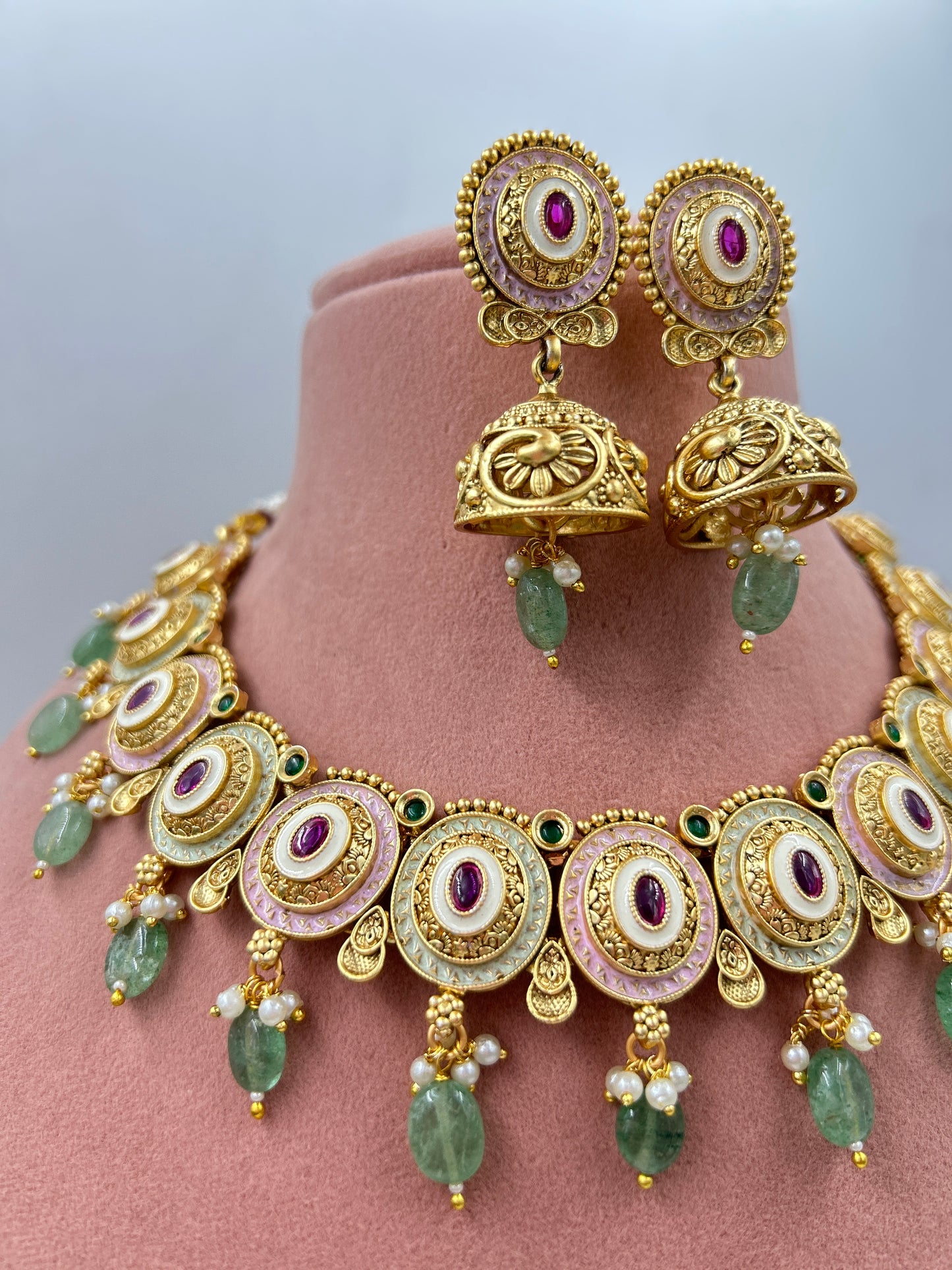 Vedika Gold Antique Necklace : Mint