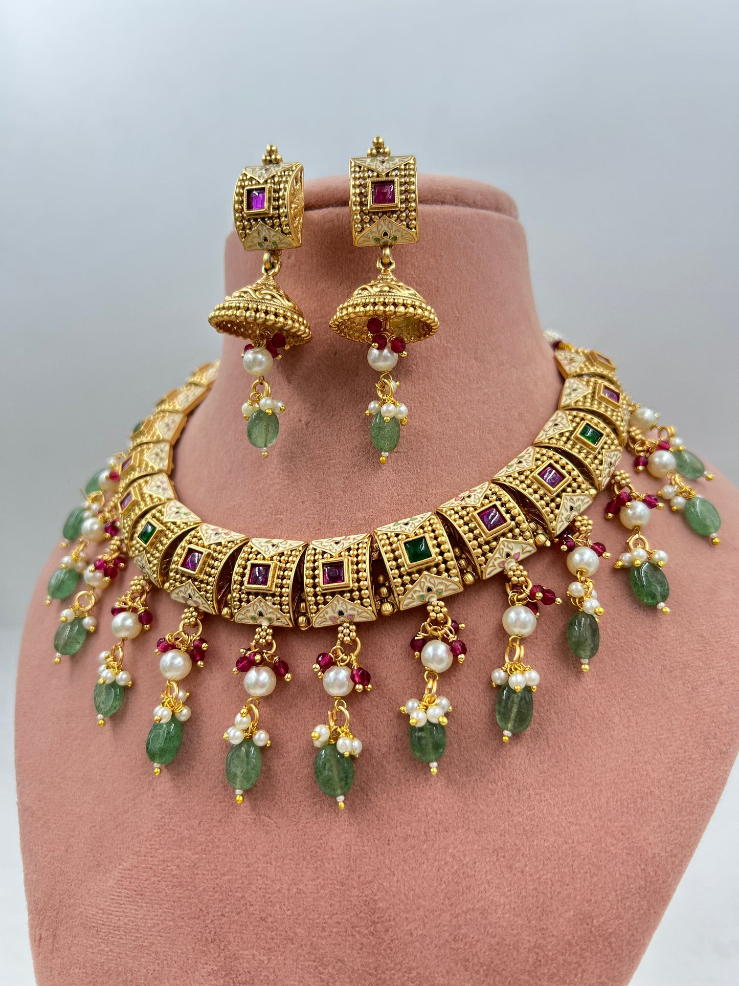 Vedanika Gold Antique Necklace : Mint