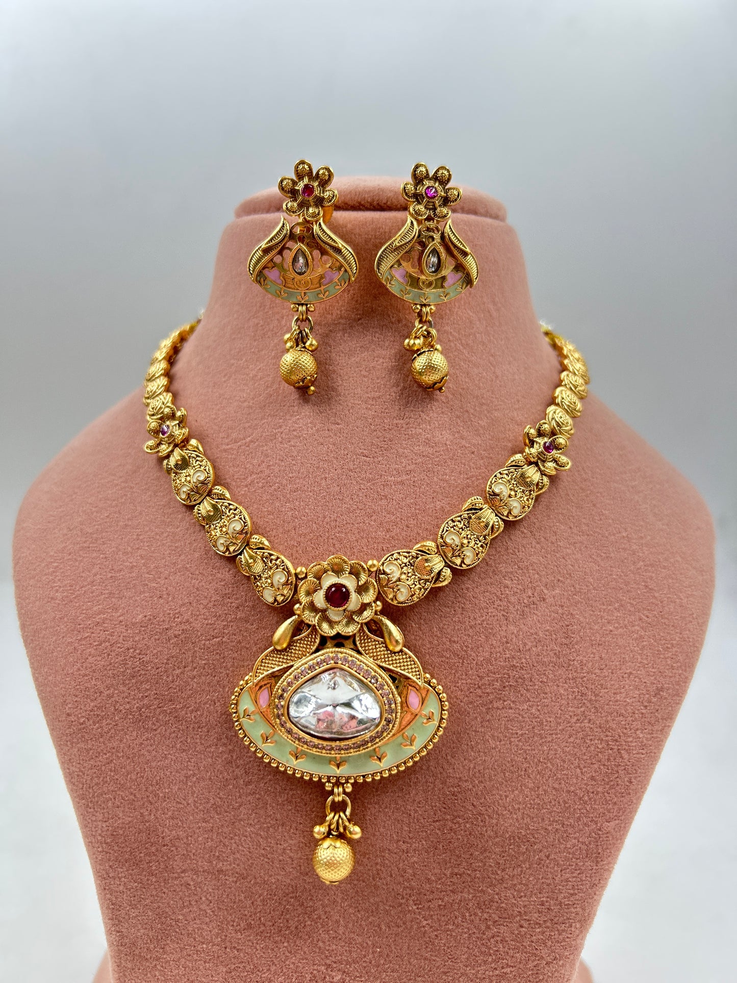 Tushari Gold Antique Necklace