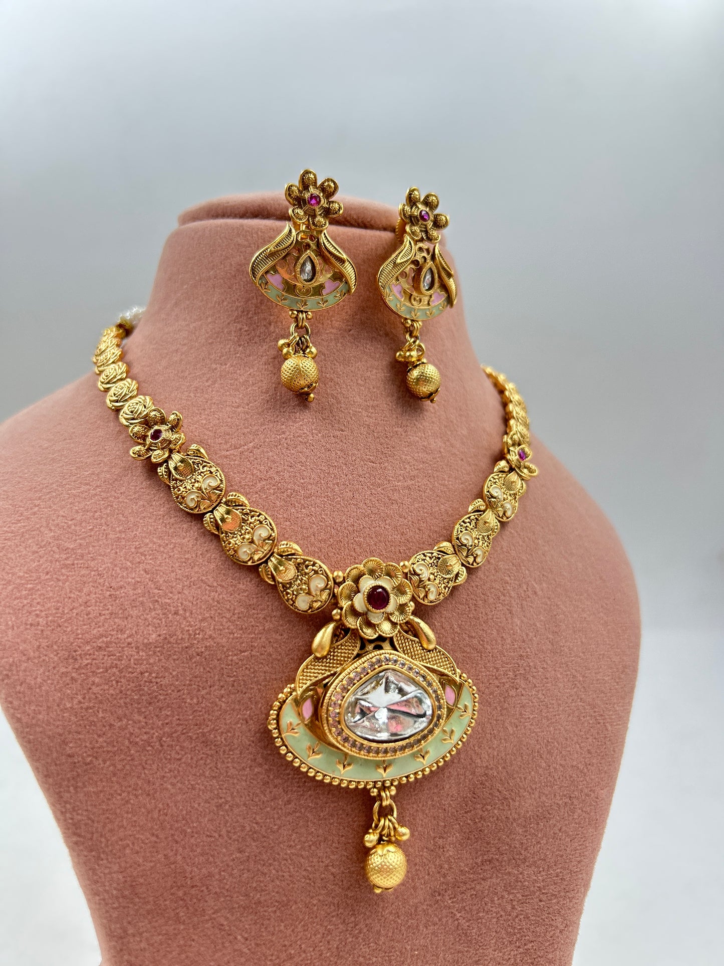 Tushari Gold Antique Necklace
