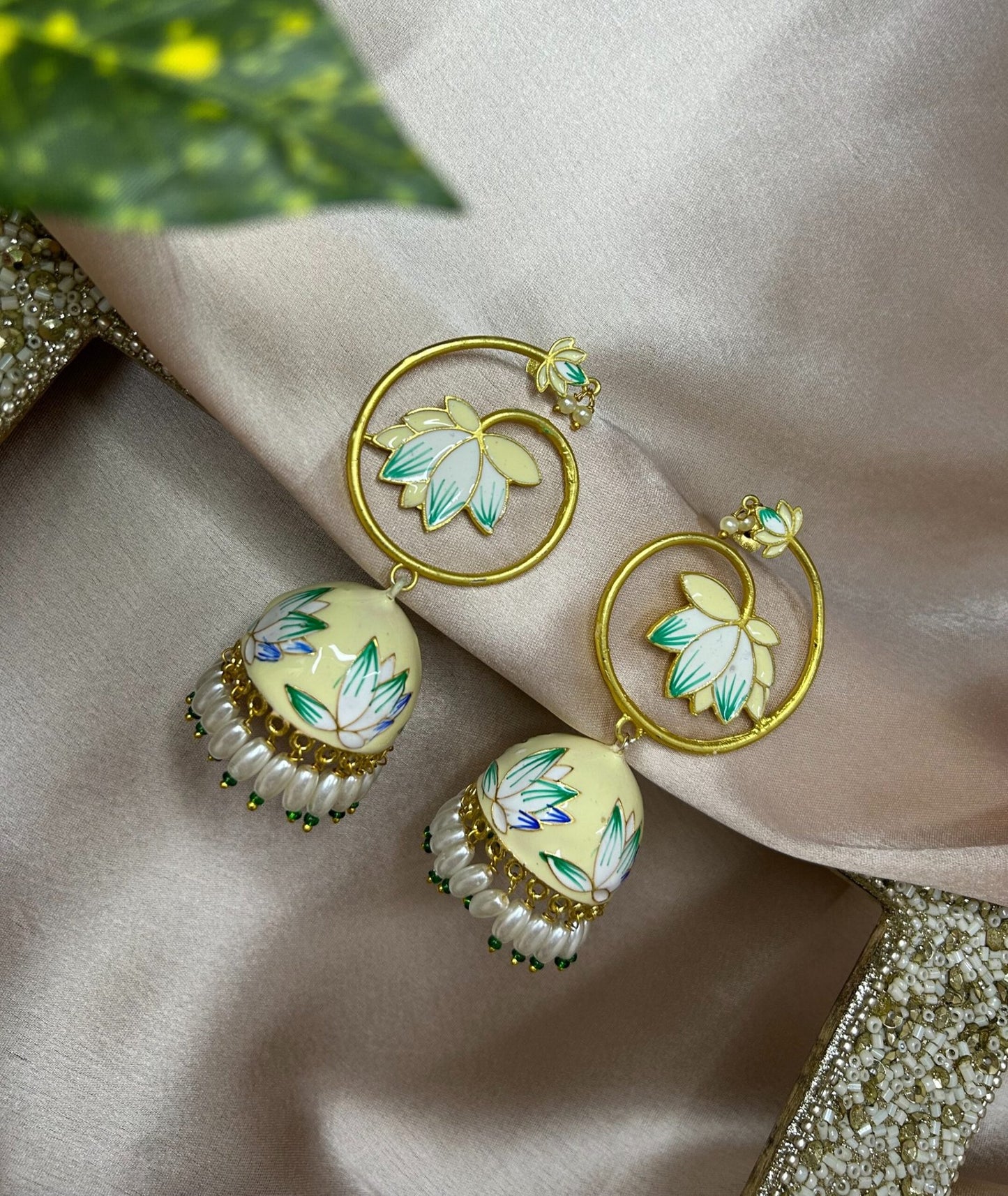 Nyra: Jhumki - Cream