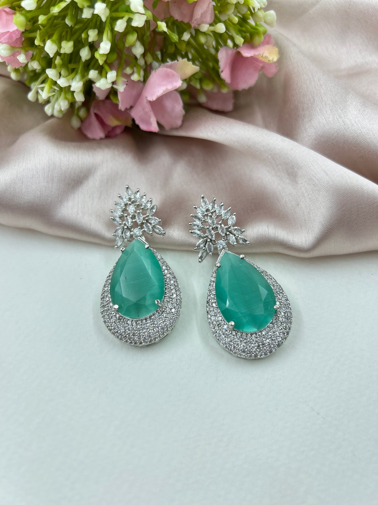 Aisha Earrings : Mint