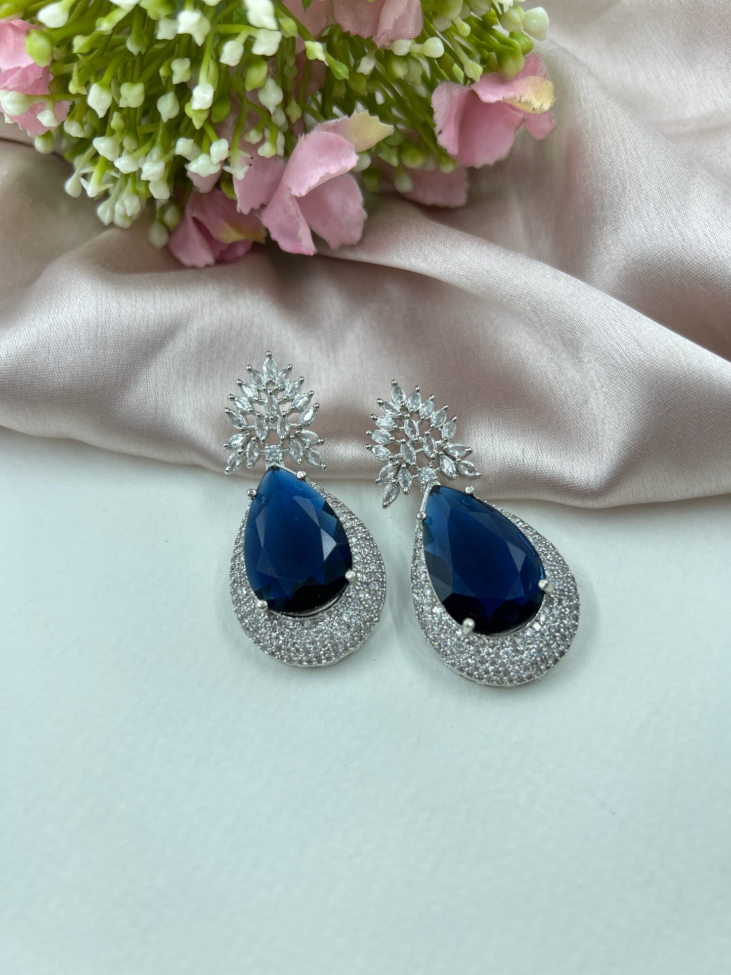 Aisha Earrings : Navy Blue