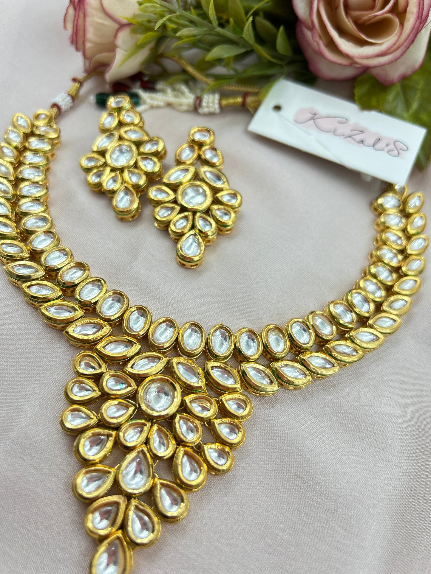 Adhija Kundan Necklace : Gold