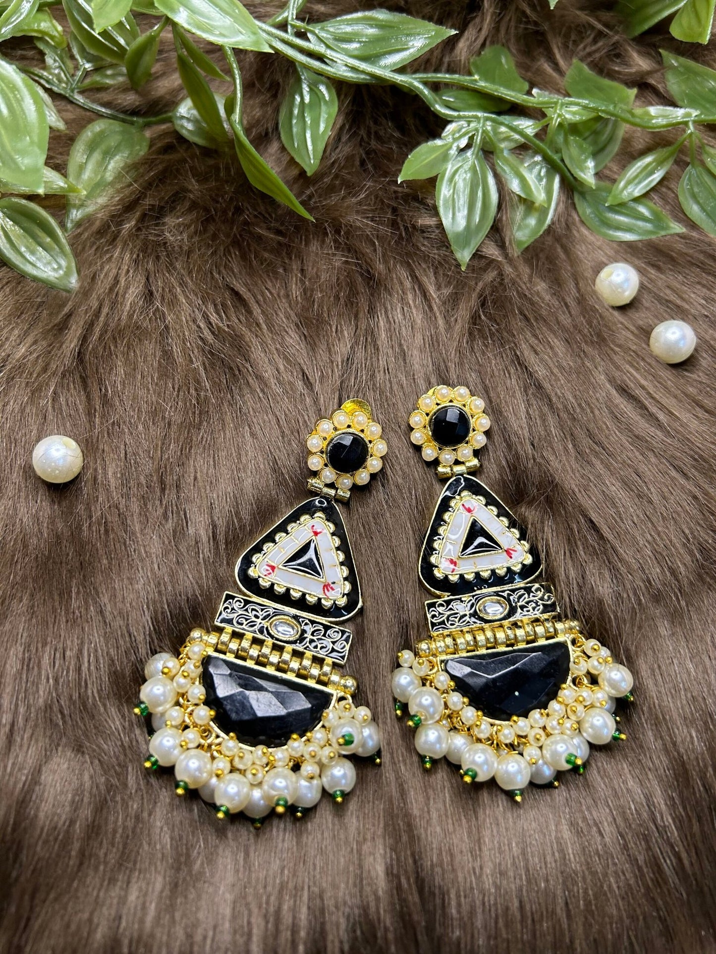 Ahana: Earrings - Black