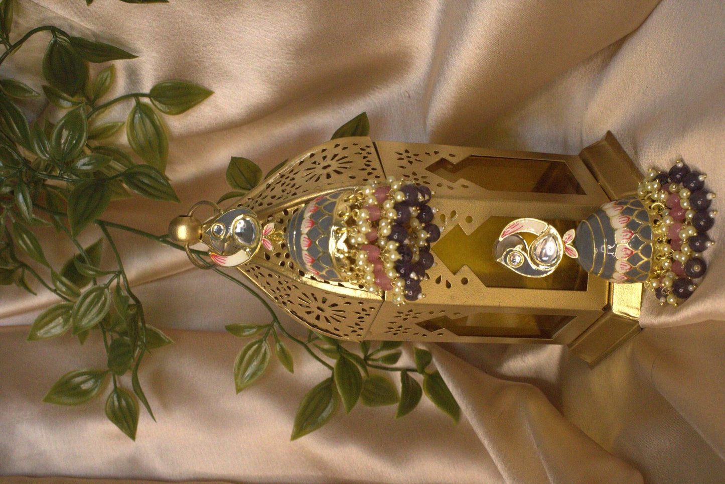 Amber: Jhumka - Grey