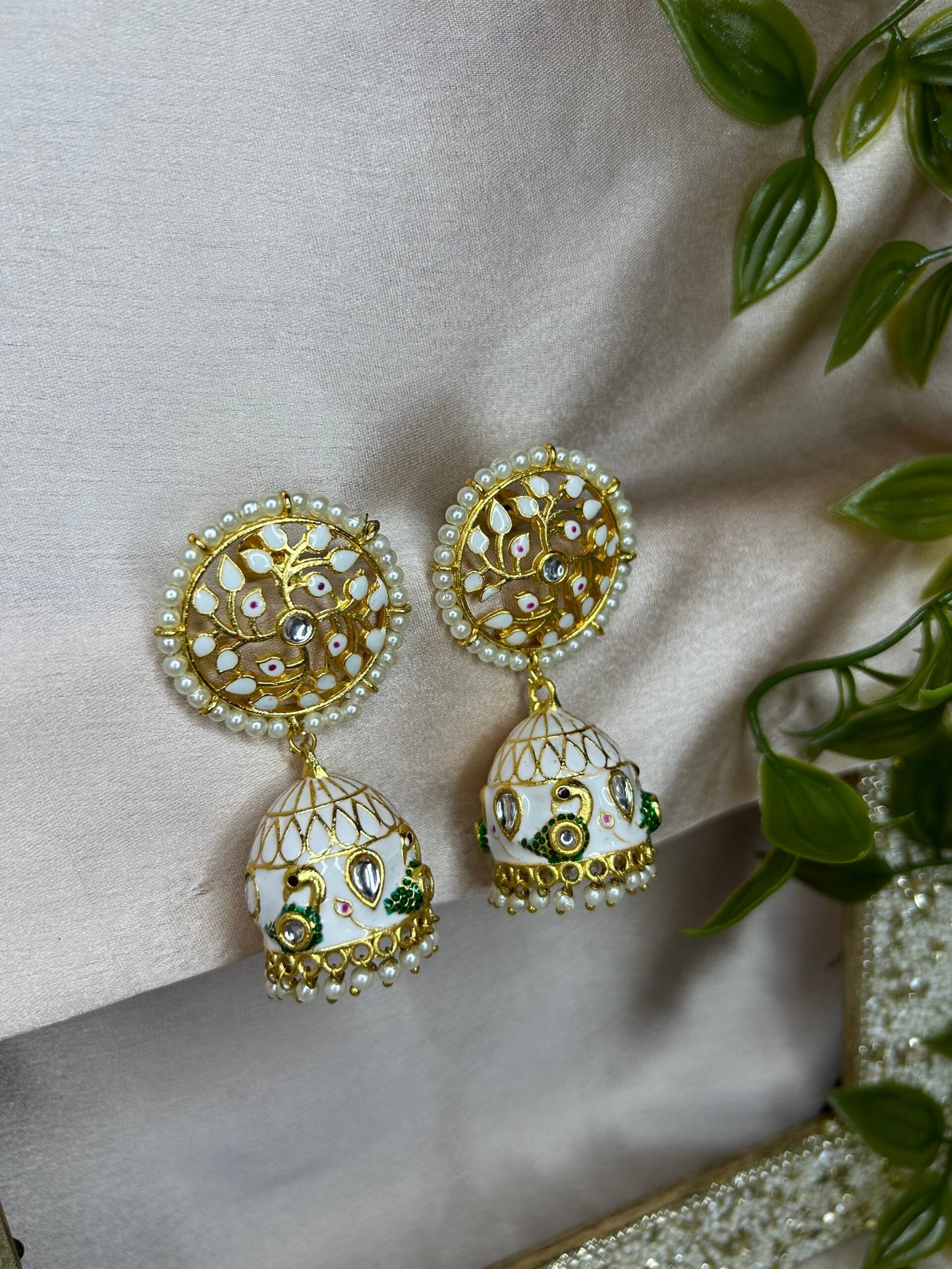 Anifa: Jhumka - White