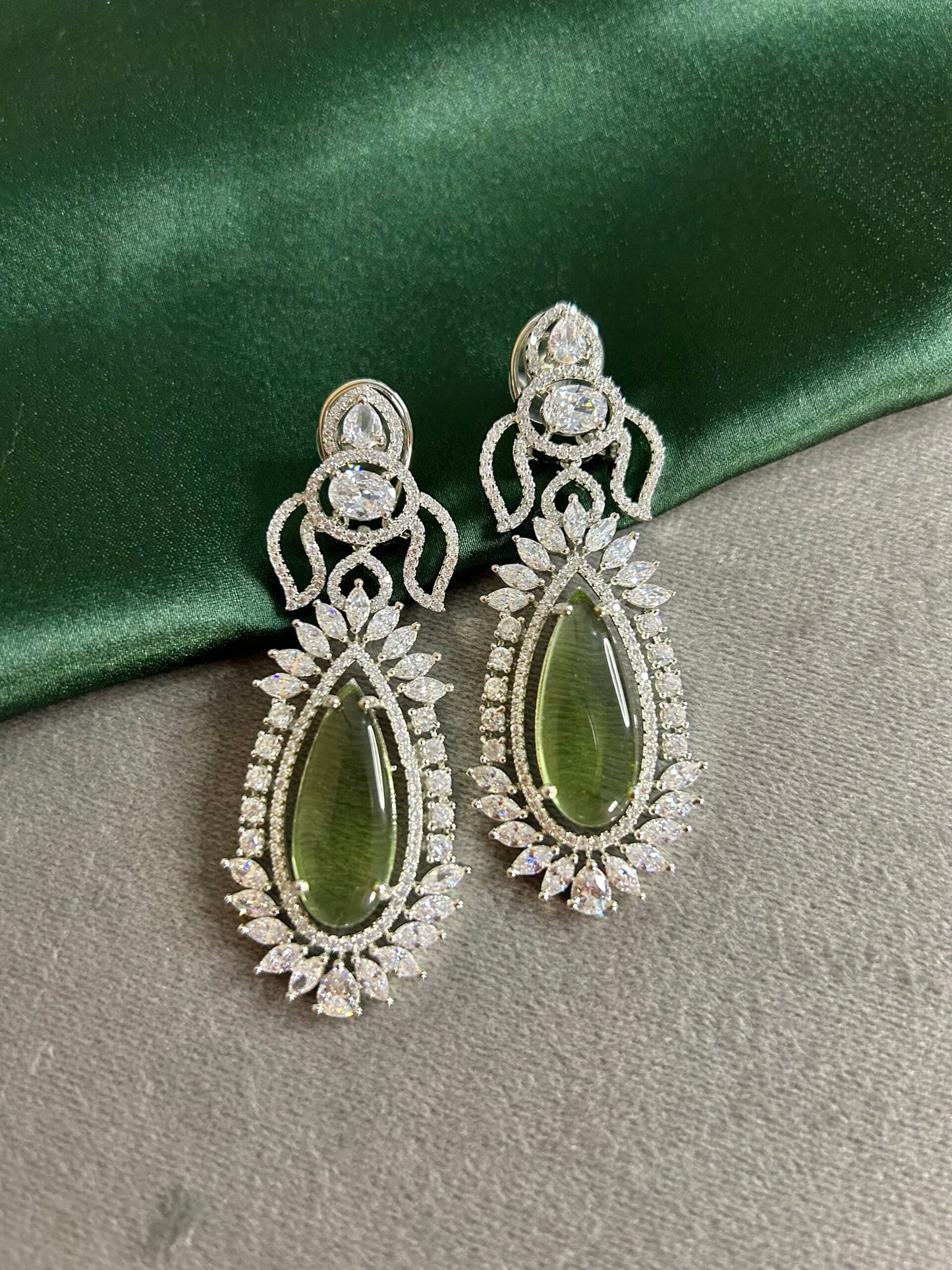 Bella: Earrings - Olive
