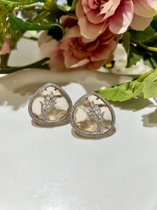 Sirah Studs - Peach