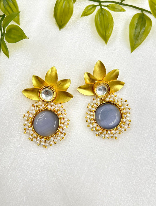 Petal Earrings - Grey