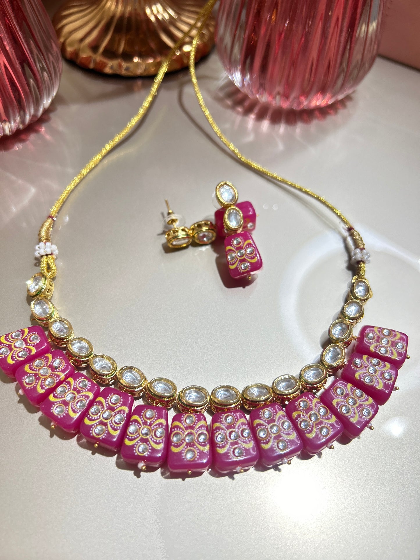 Kritika Neck Set : Rani