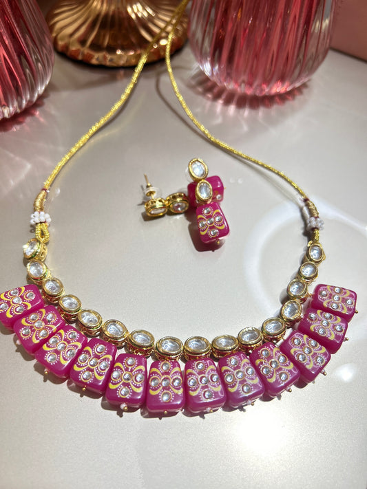 Kritika Neck Set : Rani