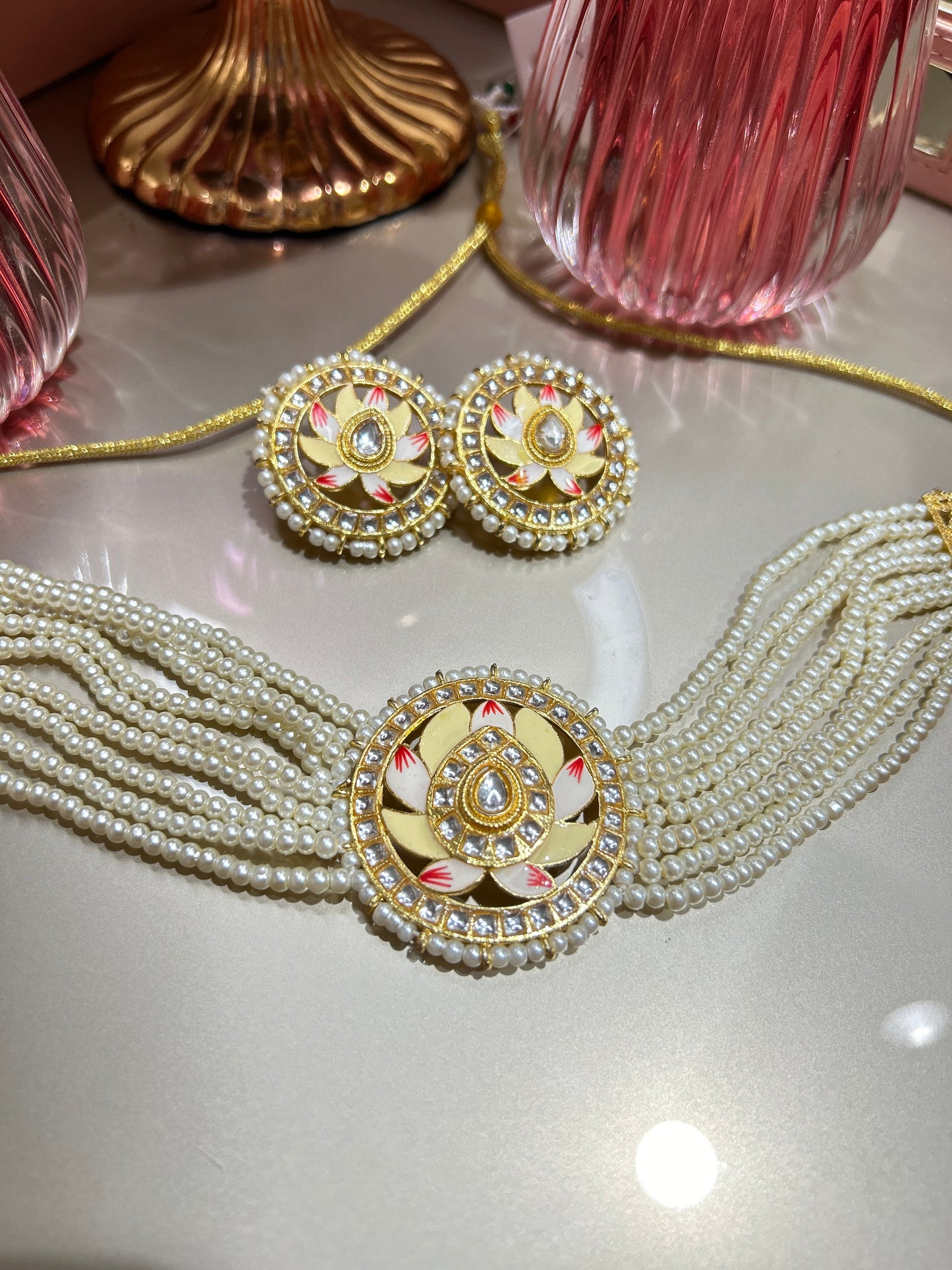 Ananya Choker Set : White