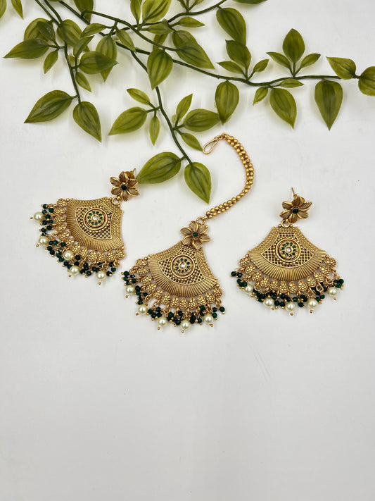Aaradhna Gold Teeka Set : Green