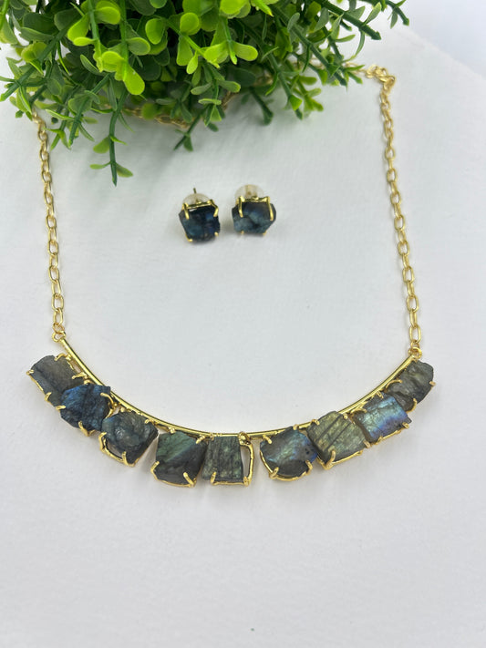 Opal Neck Set : Olive