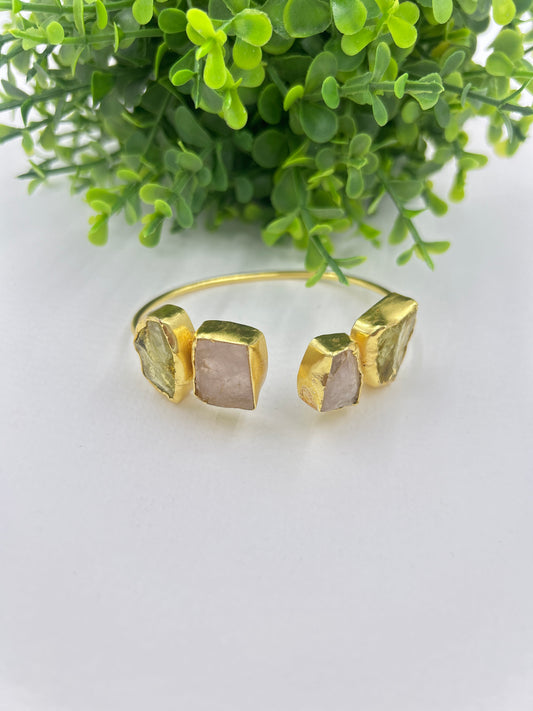 Vaanya Bracelet : Yellow-Blush