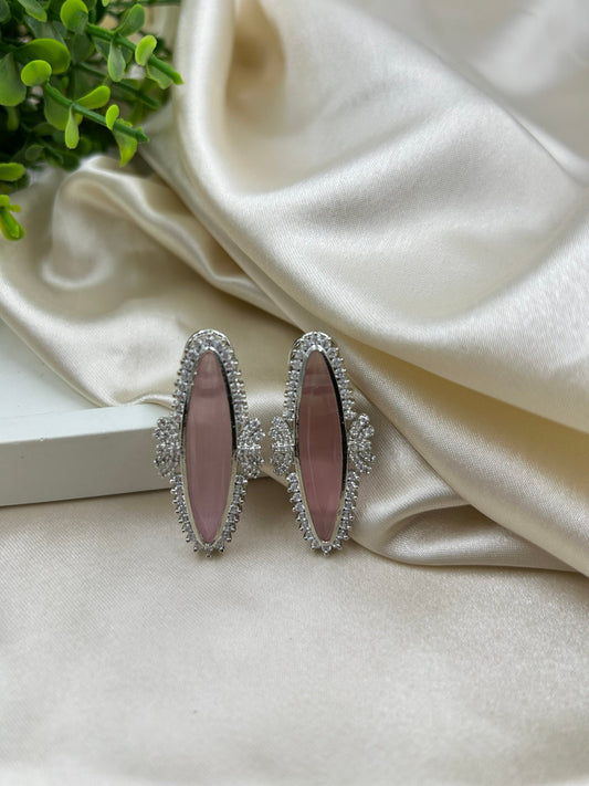 Julie Studs - Baby Pink