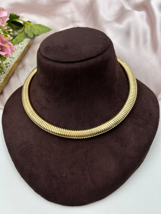 Aurora Flat Coil Neckpiece 18k Gold Plated