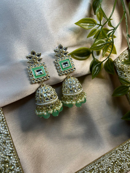 Madhavi: Jhumka - Mint
