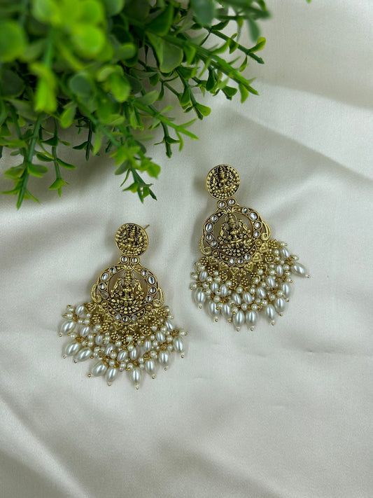 Hunarvi Earrings - Pearl