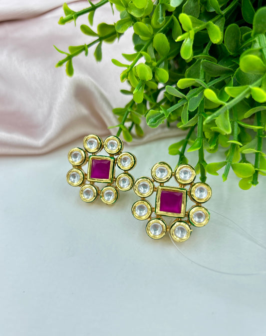 Preeti Studs : Rani