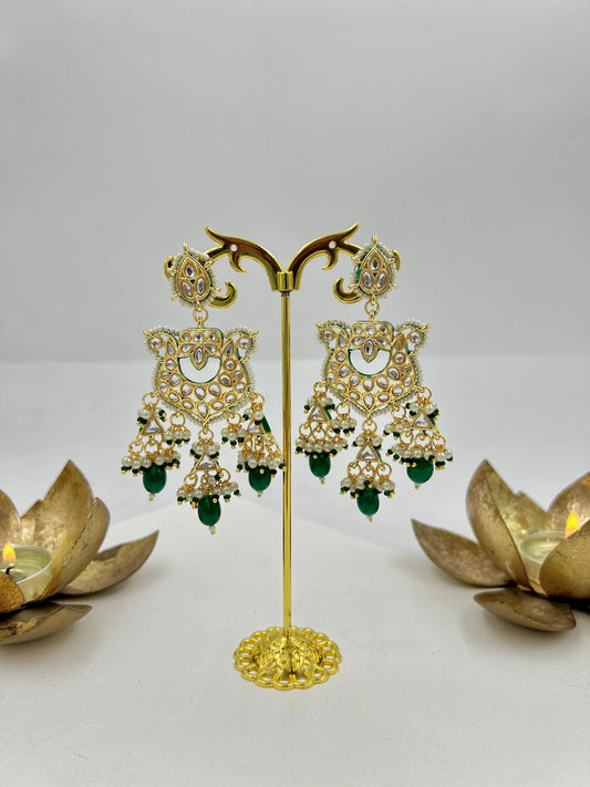 Anahita Earrings : Green