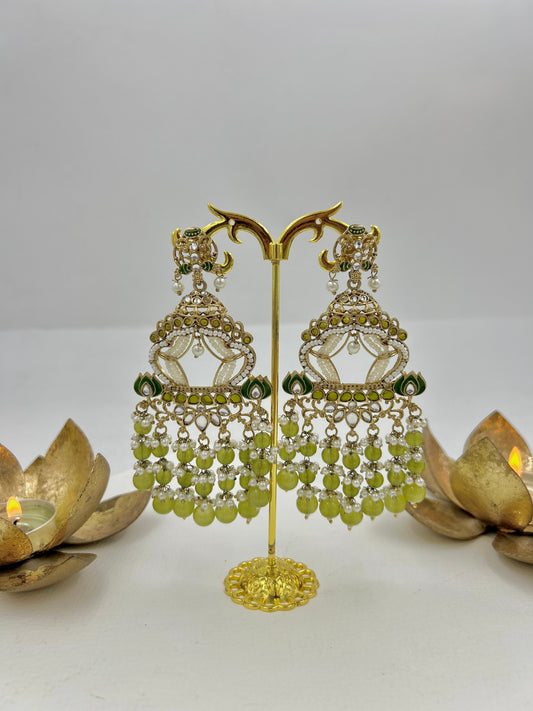 Dolly Earrings : Olive