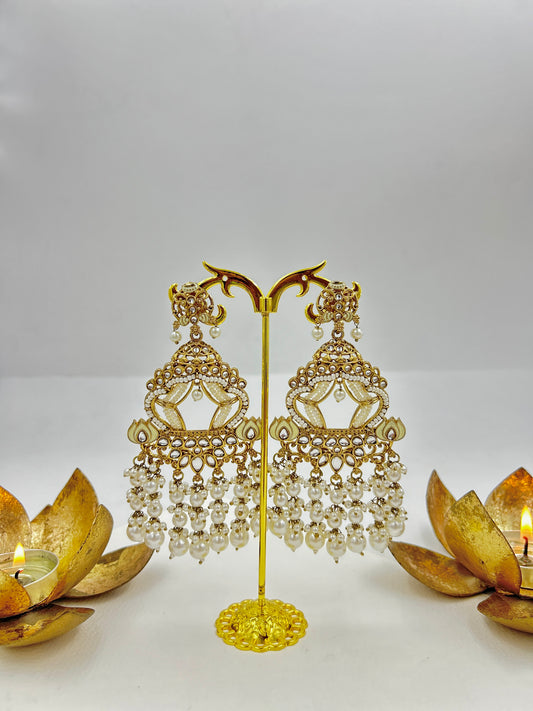 Dolly Earrings : White