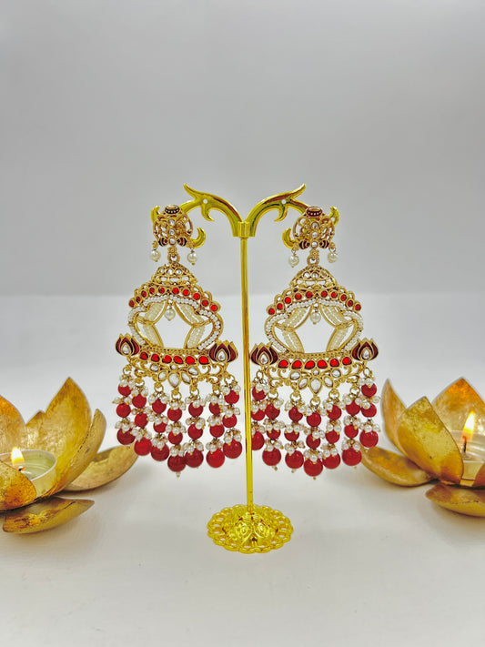 Dolly Earrings : Maroon