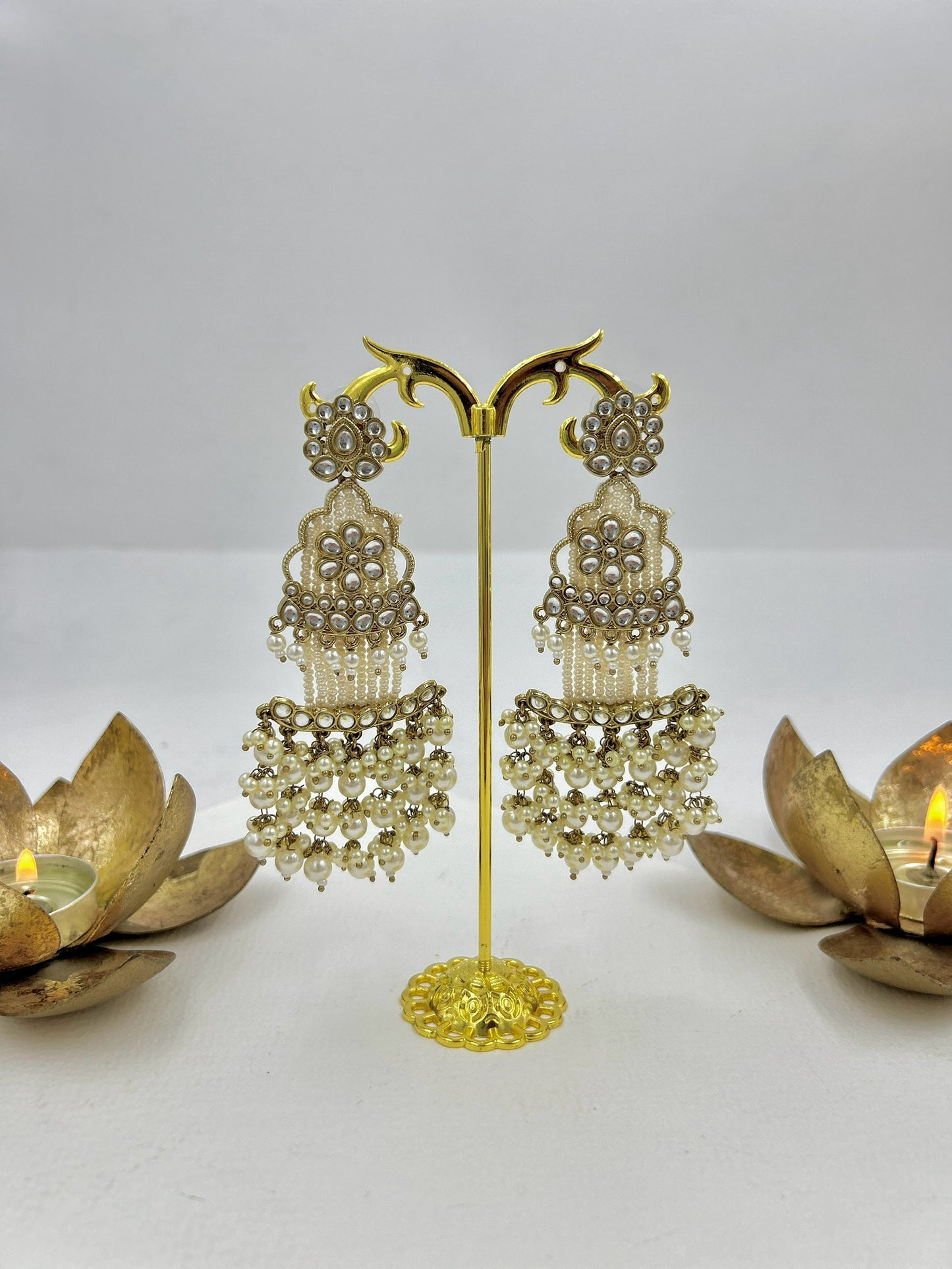 Rukmini Earrings : Pearl