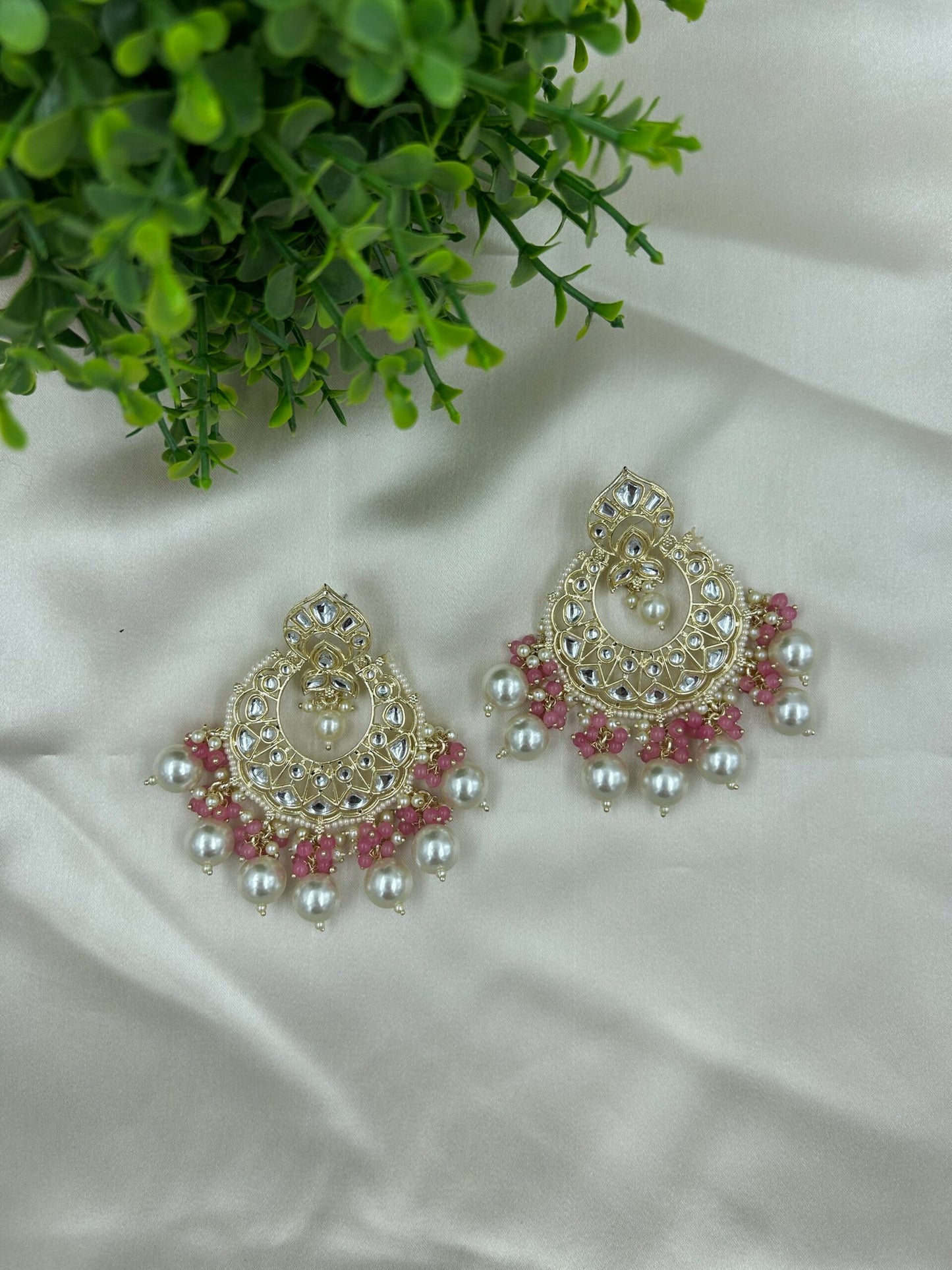 Vaanya Earrings - Pink
