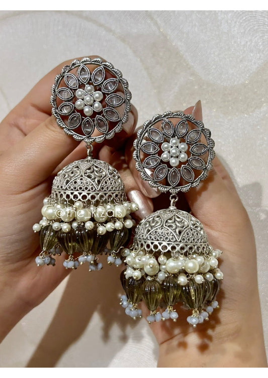 Zehra: Jhumka - Grey