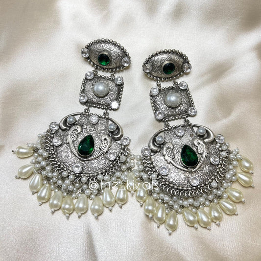 Zoha: Earrings - Green